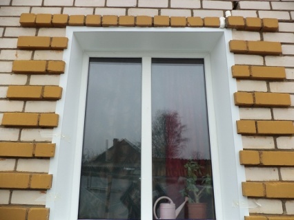 Наружняя отделка окна в Смоленске